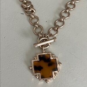 Beautiful Gold-Tone Tortoiseshell Cross Necklace